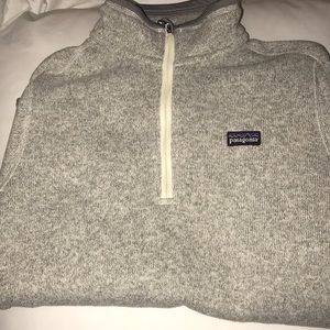 Patagonia woman’s pullover fleece S
